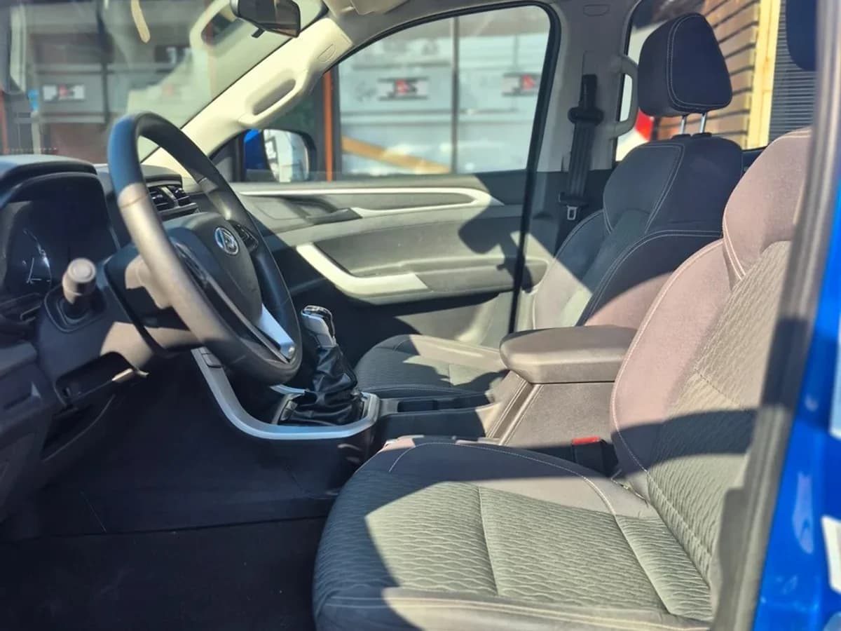 MAXUS T60 DCAB 4X2 2.8 2.8 2022 - Imagen 6