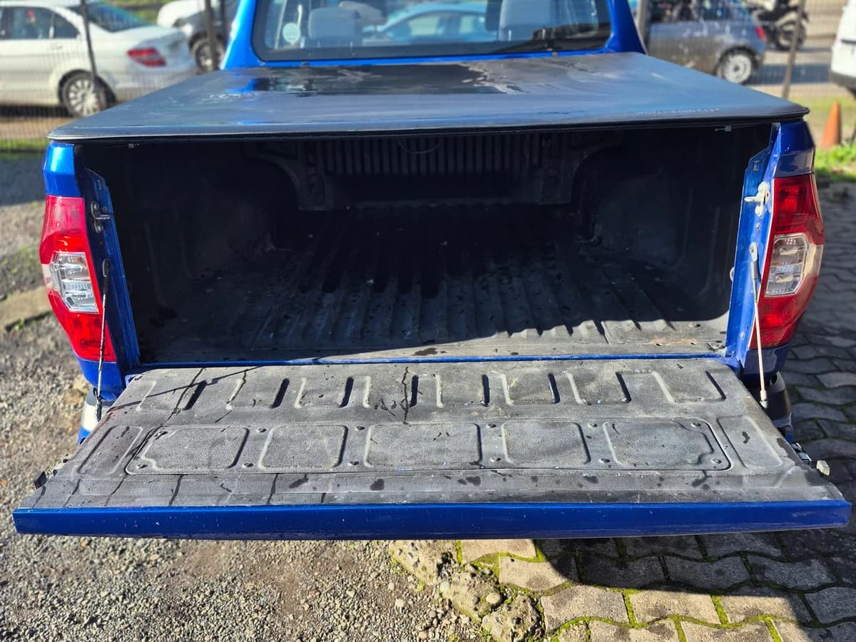 MAXUS T60 DCAB 4X2 2.8 2.8 2022 - Imagen 11