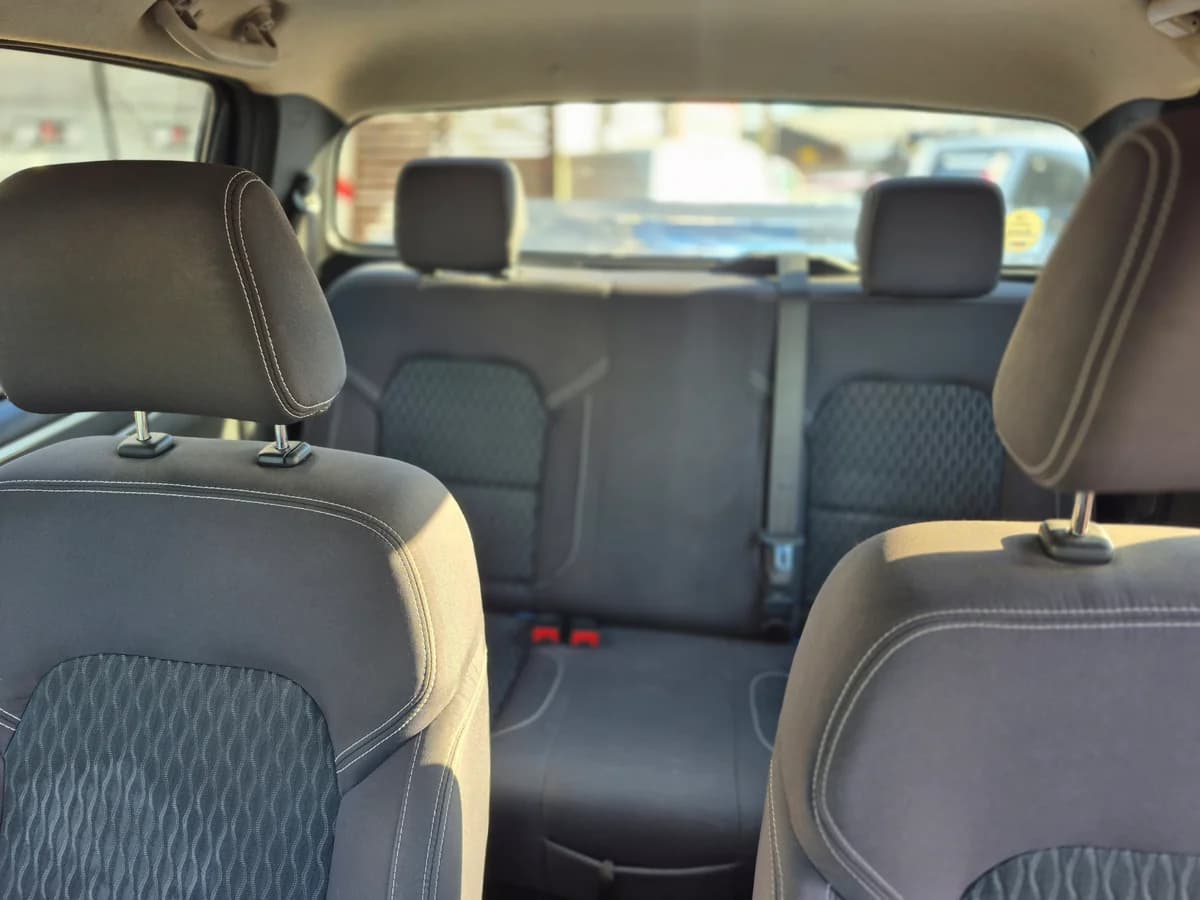 MAXUS T60 DCAB 4X2 2.8 2.8 2022 - Imagen 13