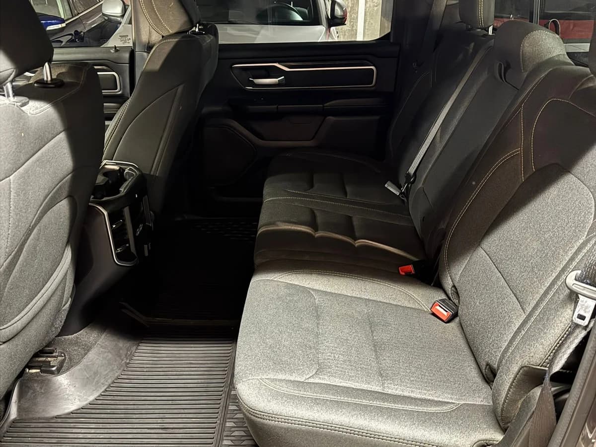 RAM 1500 QUAD CAB SLT DCAB 4X4 3.6 AUT BIGHORN 4P 2021 - Imagen 17