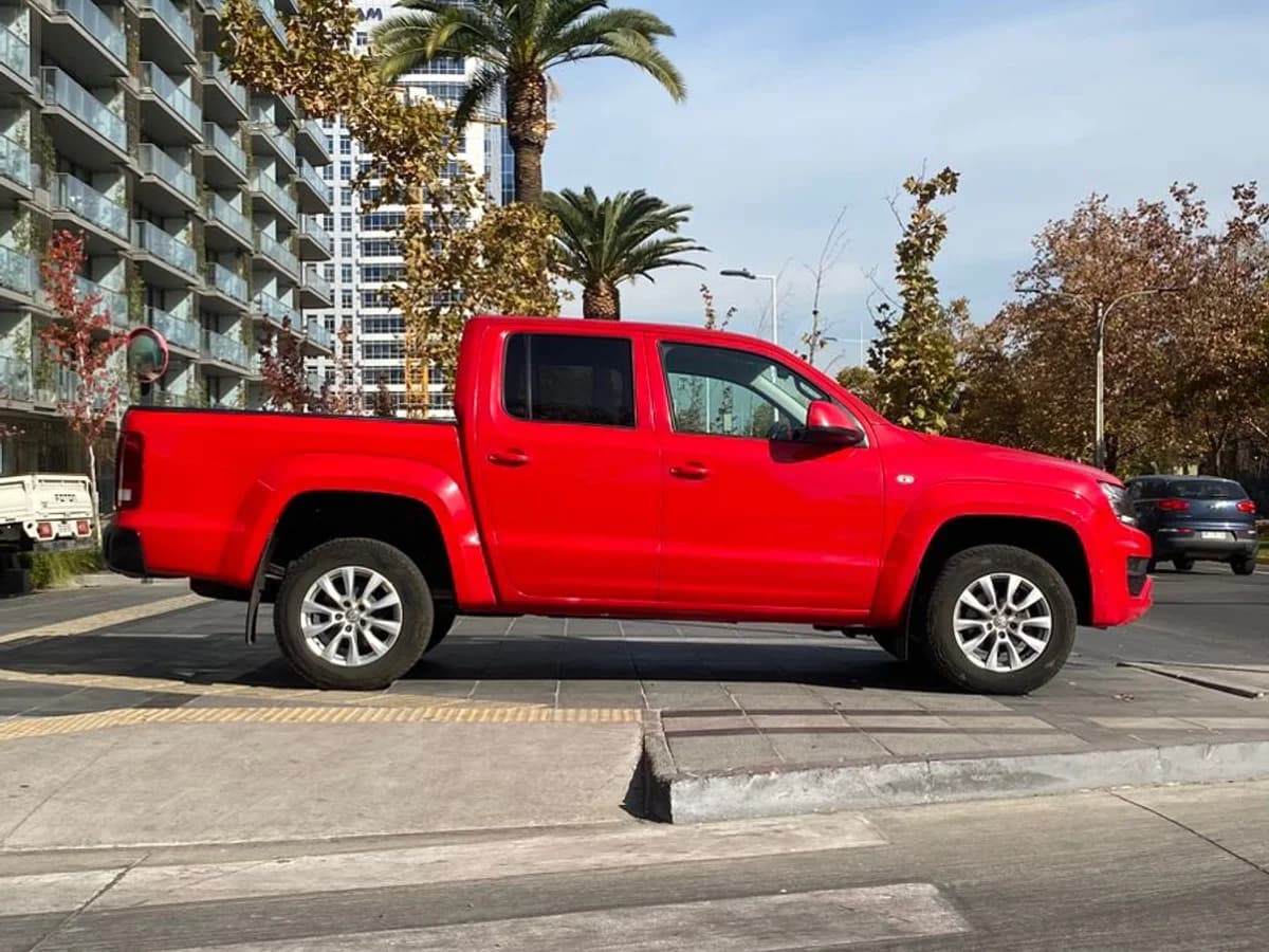 VOLKSWAGEN AMAROK TRENDLINE 2.0 4WD CRD 2021 - Imagen 7