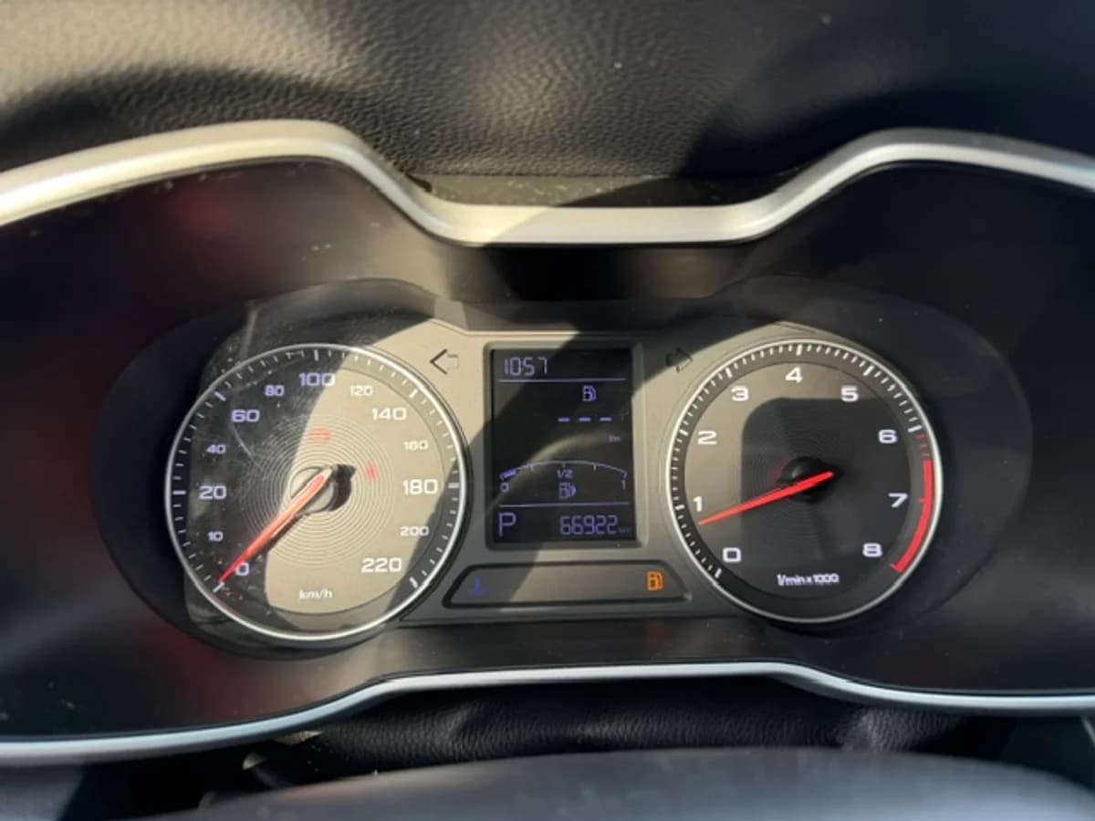 MG ZS 1.5L AUT 1.5L AUTOMÁTICA 2023 - Imagen 9