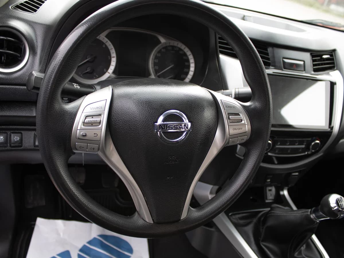 NISSAN NP300 4x4 2021 - Imagen 12