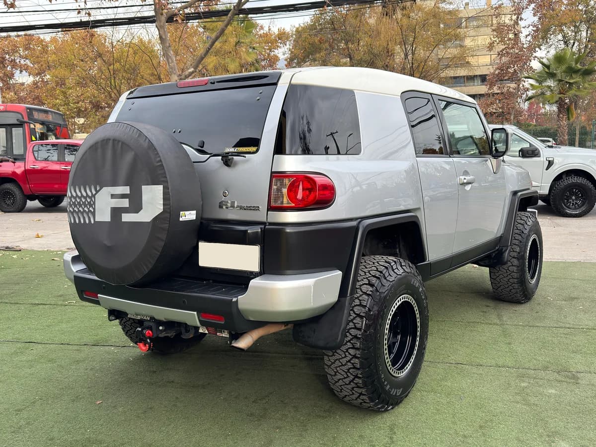 TOYOTA FJ CRUISER LIMITED 4X4 4.0 AUT 4.0 V6 2008 - Imagen 7
