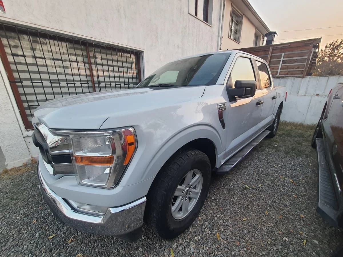 FORD F150 3.3 XLT D/C NUEVA 2022 - Imagen 9