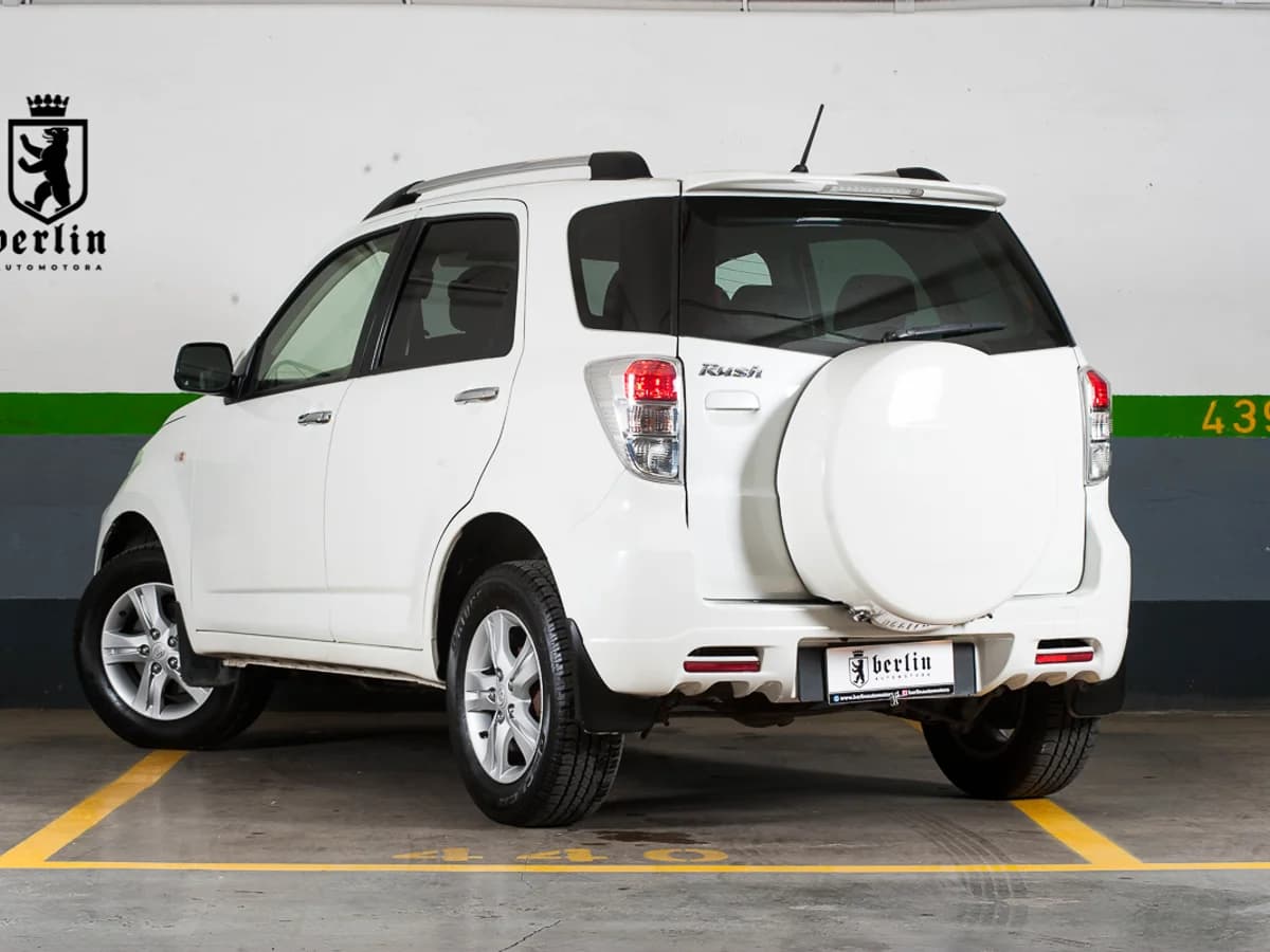 TOYOTA RUSH 1.5 AUT 2017 - Imagen 8