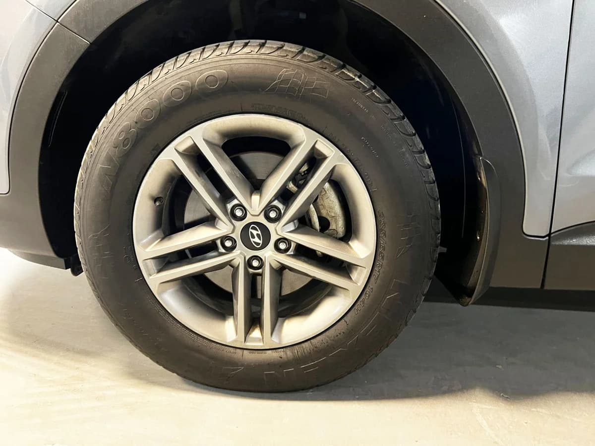 HYUNDAI Santa Fe DIESEL 2.2 MT 2018 - Imagen 8