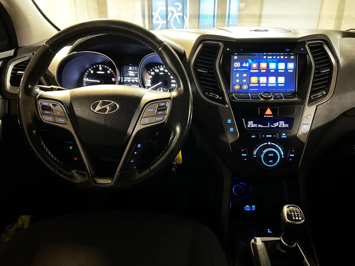 HYUNDAI Santa Fe DIESEL 2.2 MT 2018 - Imagen 10