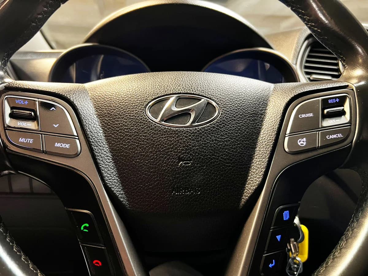 HYUNDAI Santa Fe DIESEL 2.2 MT 2018 - Imagen 11