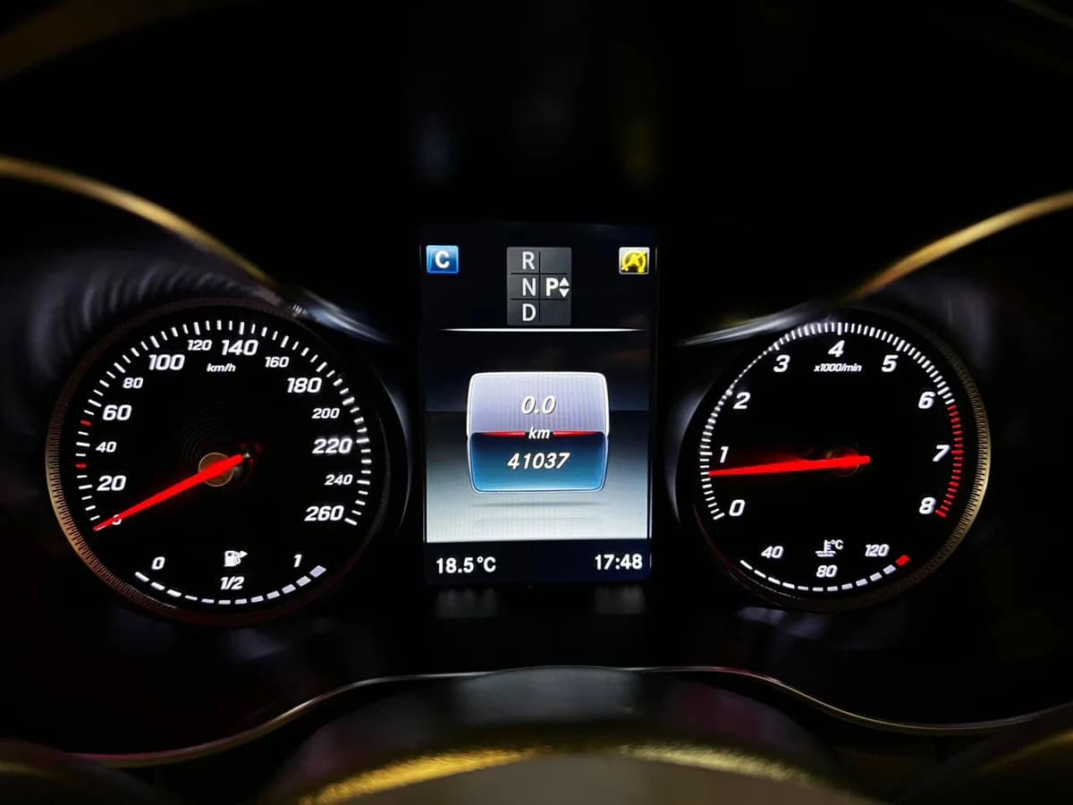 MERCEDES BENZ C300 COUPE 2017 - Imagen 11