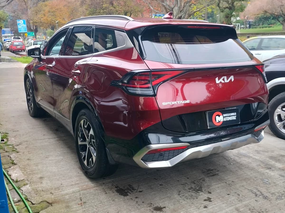 KIA SPORTAGE EX DSL 2.0 AUT 1 2022 - Imagen 2