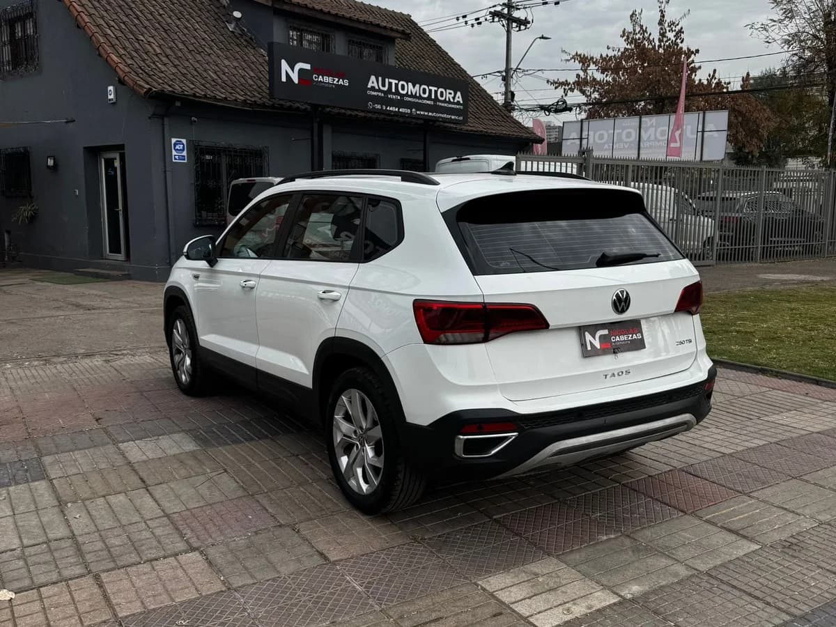 VOLKSWAGEN TAOS TSI 1.4 AT . 2023 - Imagen 4