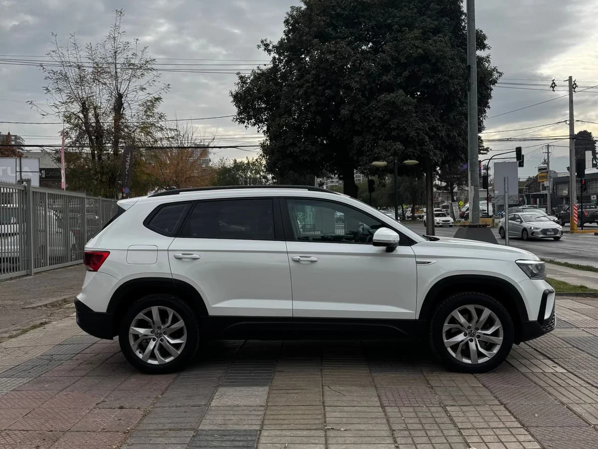 VOLKSWAGEN TAOS TSI 1.4 AT . 2023 - Imagen 6