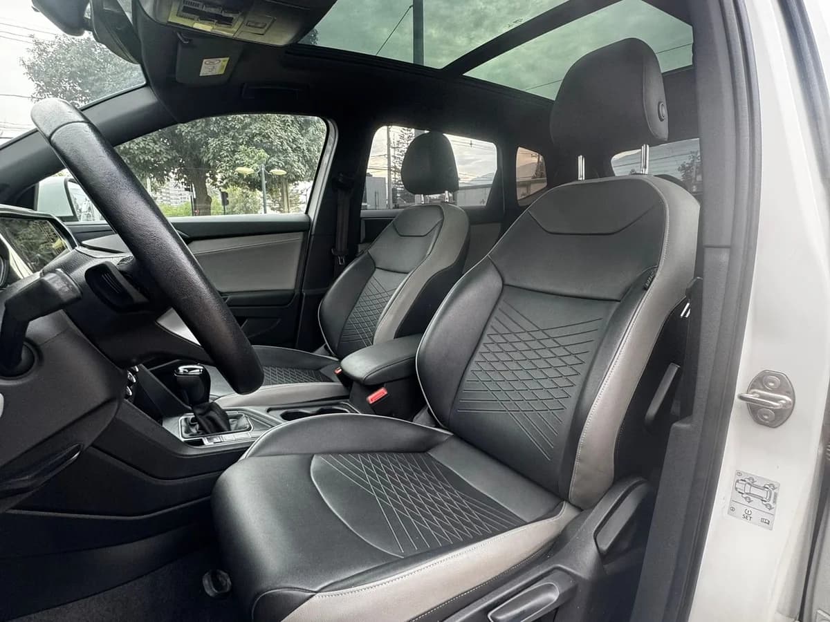 VOLKSWAGEN TAOS TSI 1.4 AT . 2023 - Imagen 11
