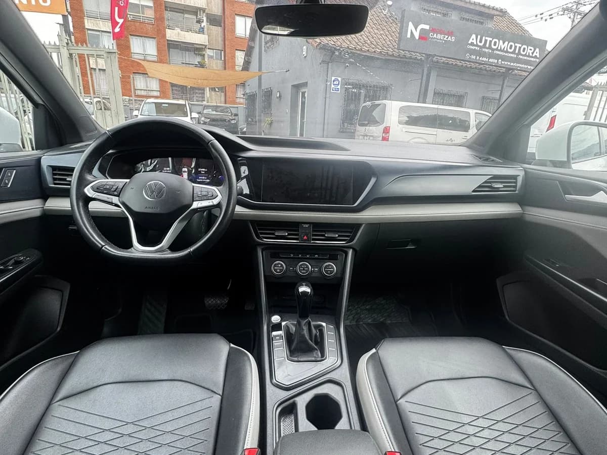 VOLKSWAGEN TAOS TSI 1.4 AT . 2023 - Imagen 12
