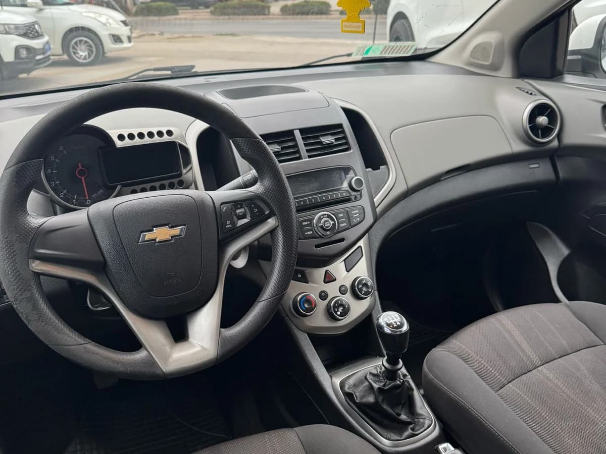 CHEVROLET SONIC LT 1.6 LT 1.6 2014 - Imagen 7