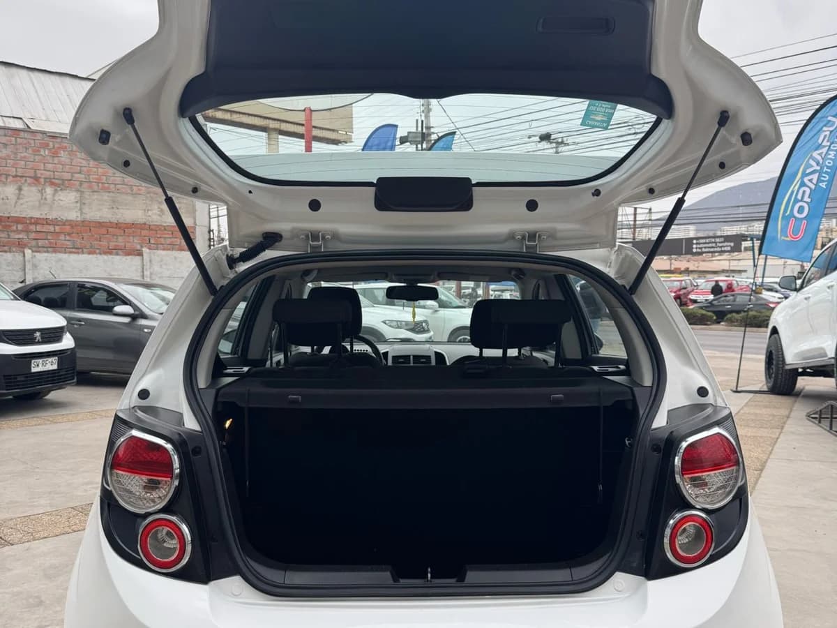 CHEVROLET SONIC LT 1.6 LT 1.6 2014 - Imagen 10