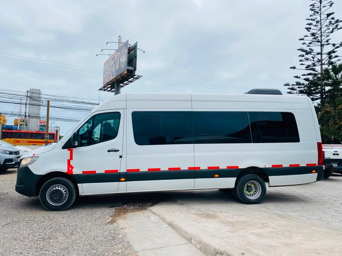 MERCEDES BENZ SPRINTER 516 CDI 21 + 1 2021 - Imagen 14