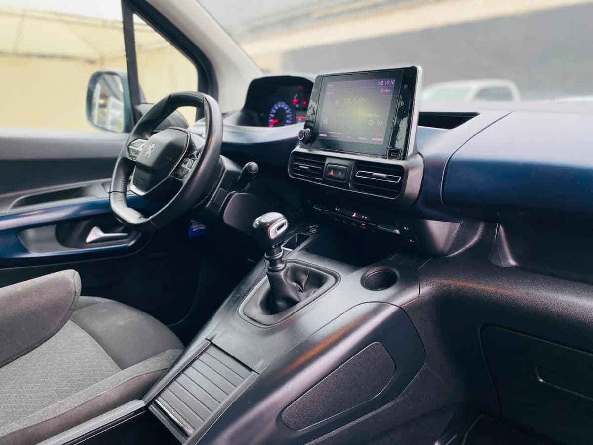 PEUGEOT RIFTER ALLURE BLUE HDI MEC 2024 - Imagen 7