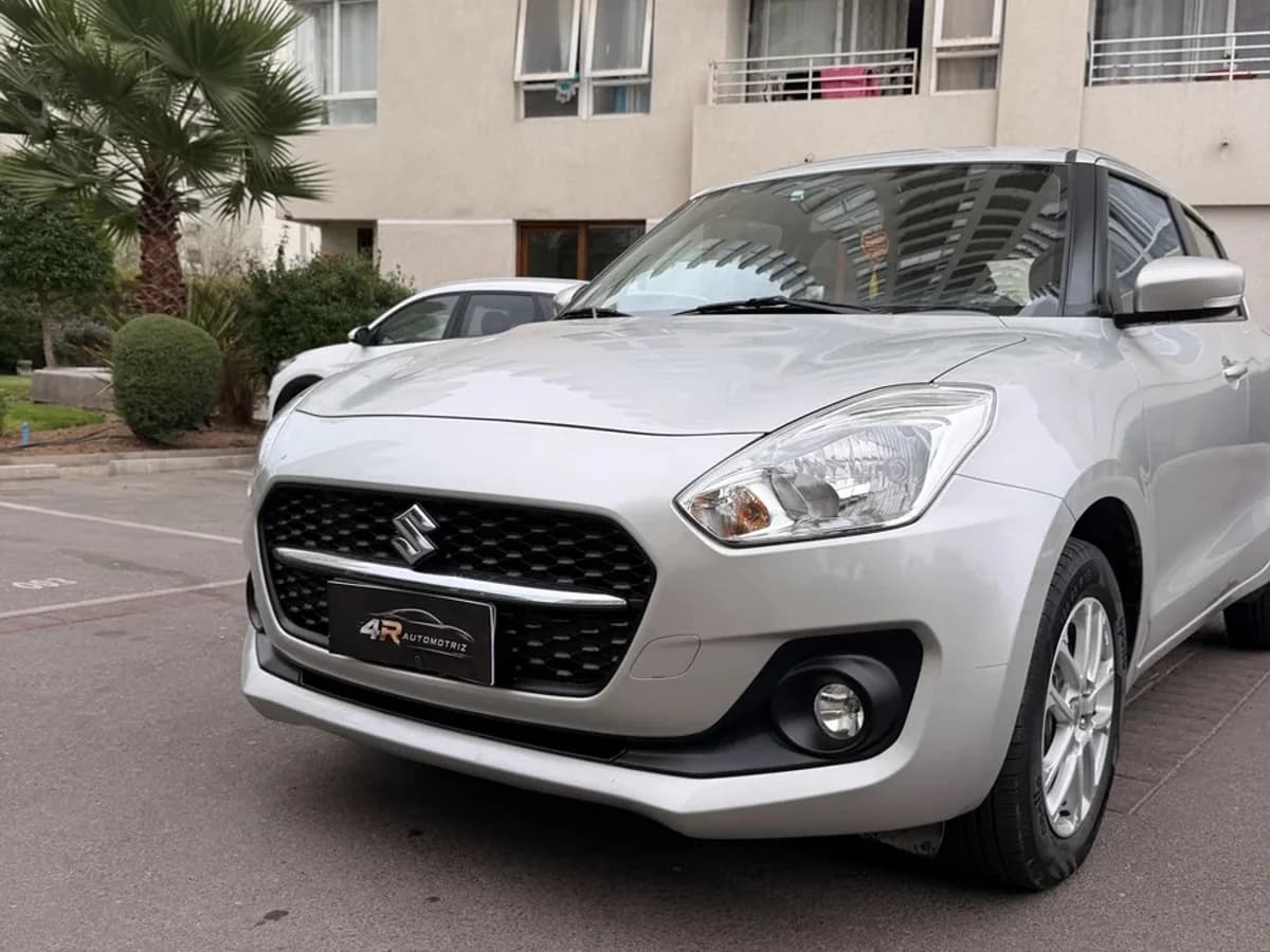 SUZUKI SWIFT GL 1.2 2023 - Imagen 4