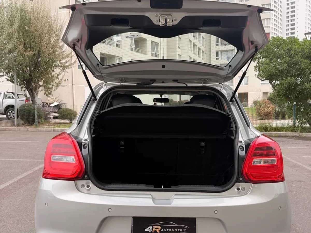 SUZUKI SWIFT GL 1.2 2023 - Imagen 7