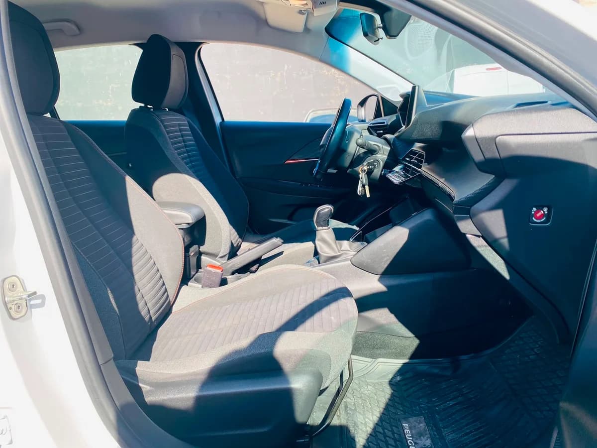PEUGEOT 208 PURETECH 75 1.2 MEC 2021 - Imagen 2