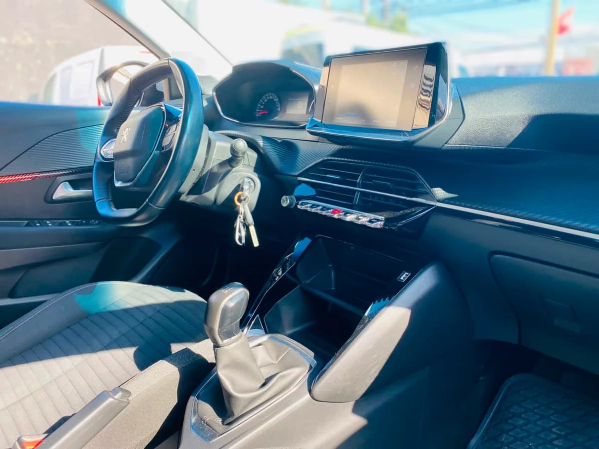 PEUGEOT 208 PURETECH 75 1.2 MEC 2021 - Imagen 3