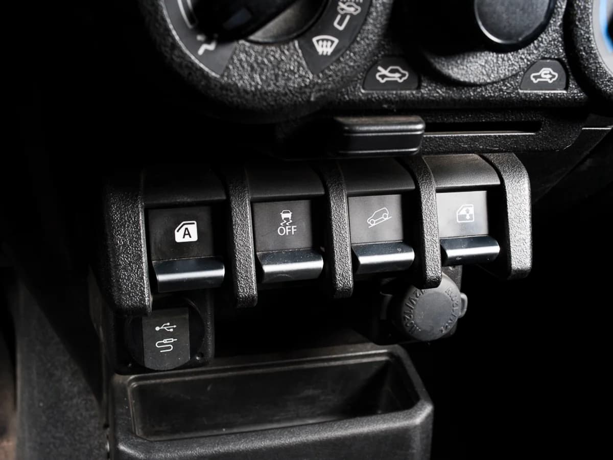 SUZUKI JIMNY GL 4X4 1.5 AUT 1.5 GL AT 4X4 2024 - Imagen 21