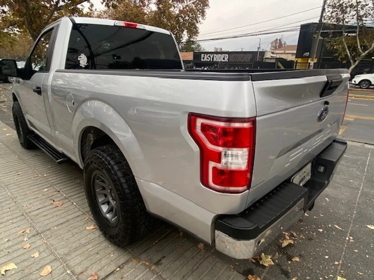 FORD F-150 XLT 3.3 Aut 2018 - Imagen 6