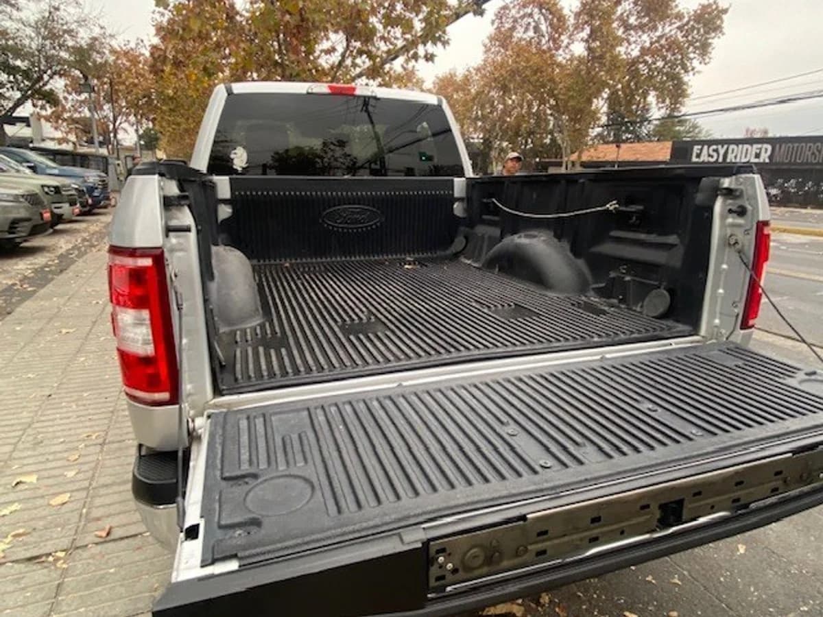 FORD F-150 XLT 3.3 Aut 2018 - Imagen 12
