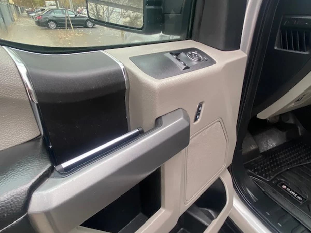 FORD F-150 XLT 3.3 Aut 2018 - Imagen 13