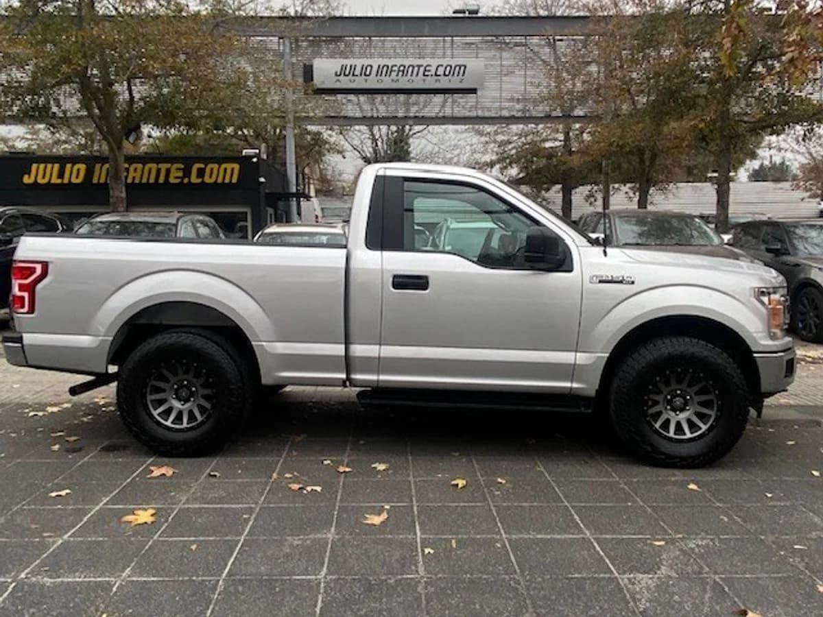 FORD F-150 XLT 3.3 Aut 2018 - Imagen 3