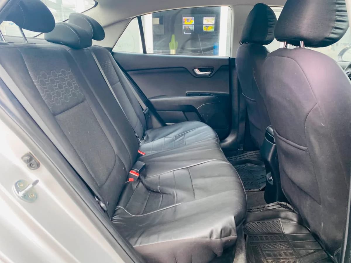 KIA RIO 4 1.4 GMT 2022 - Imagen 9
