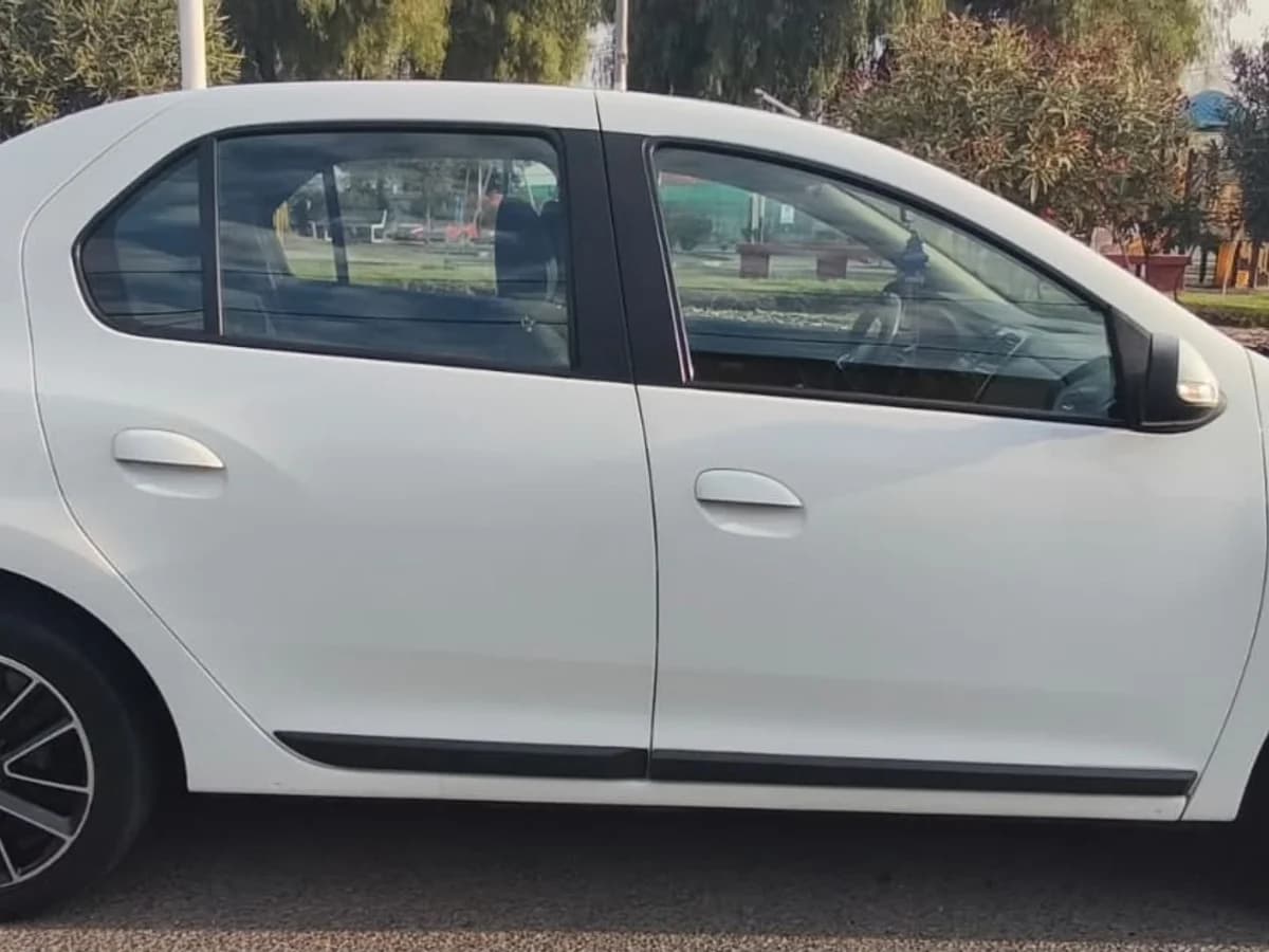 RENAULT SYMBOL ZEN 1.6 1.6 ZEN 4X2 GLP MT 4P 2020 - Imagen 4