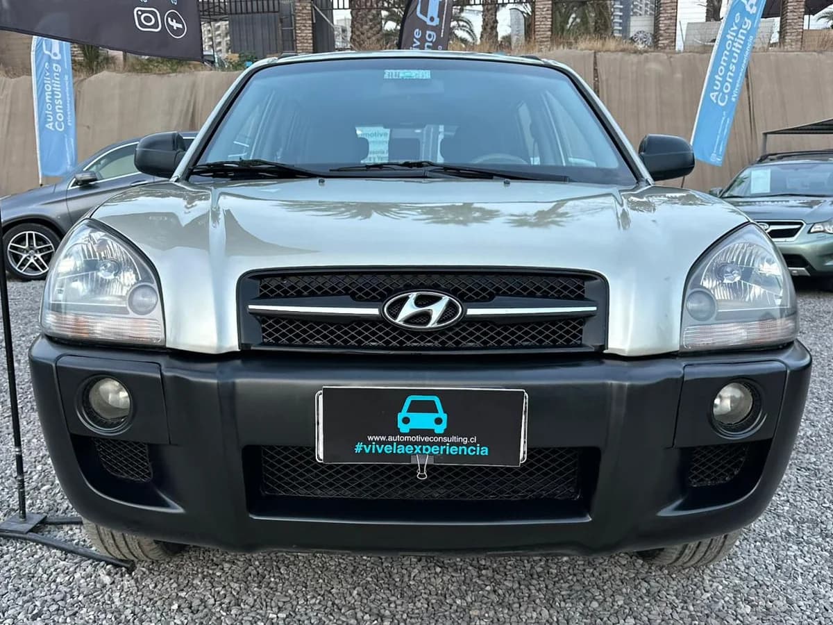HYUNDAI TUCSON GL 2.0 2006 - Imagen 2