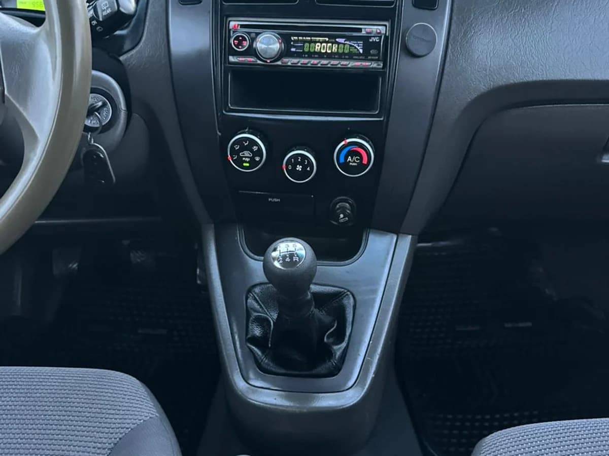 HYUNDAI TUCSON GL 2.0 2006 - Imagen 5