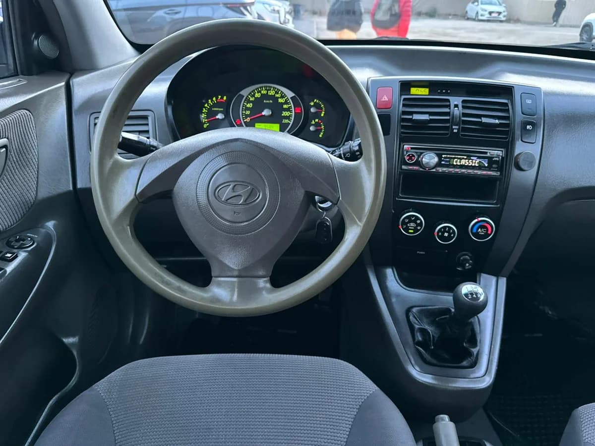 HYUNDAI TUCSON GL 2.0 2006 - Imagen 6