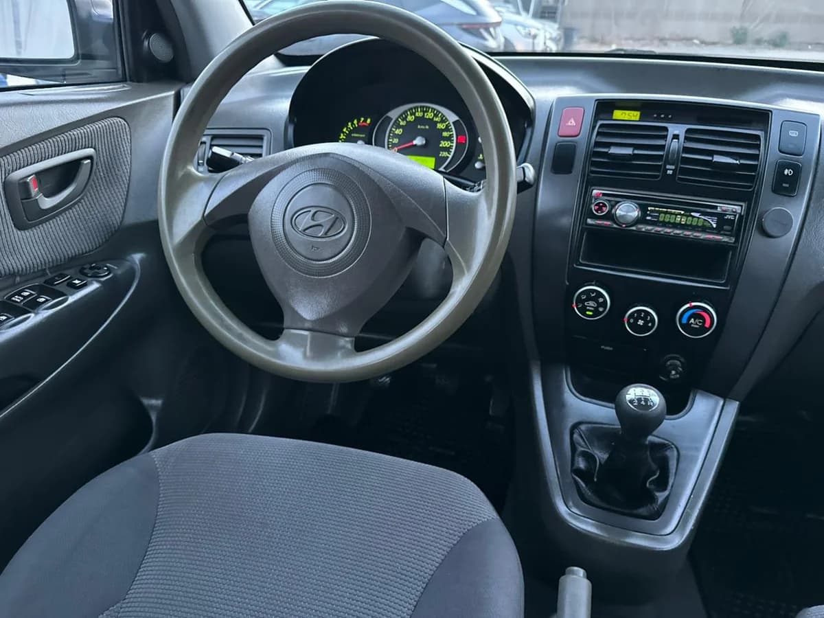 HYUNDAI TUCSON GL 2.0 2006 - Imagen 16