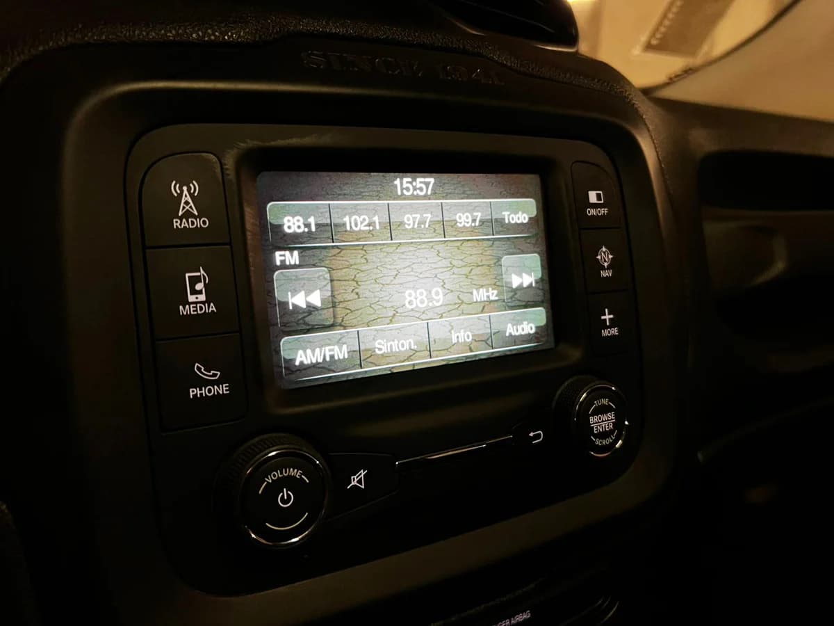JEEP RENEGADE SPORT 1.7 2018 - Imagen 15