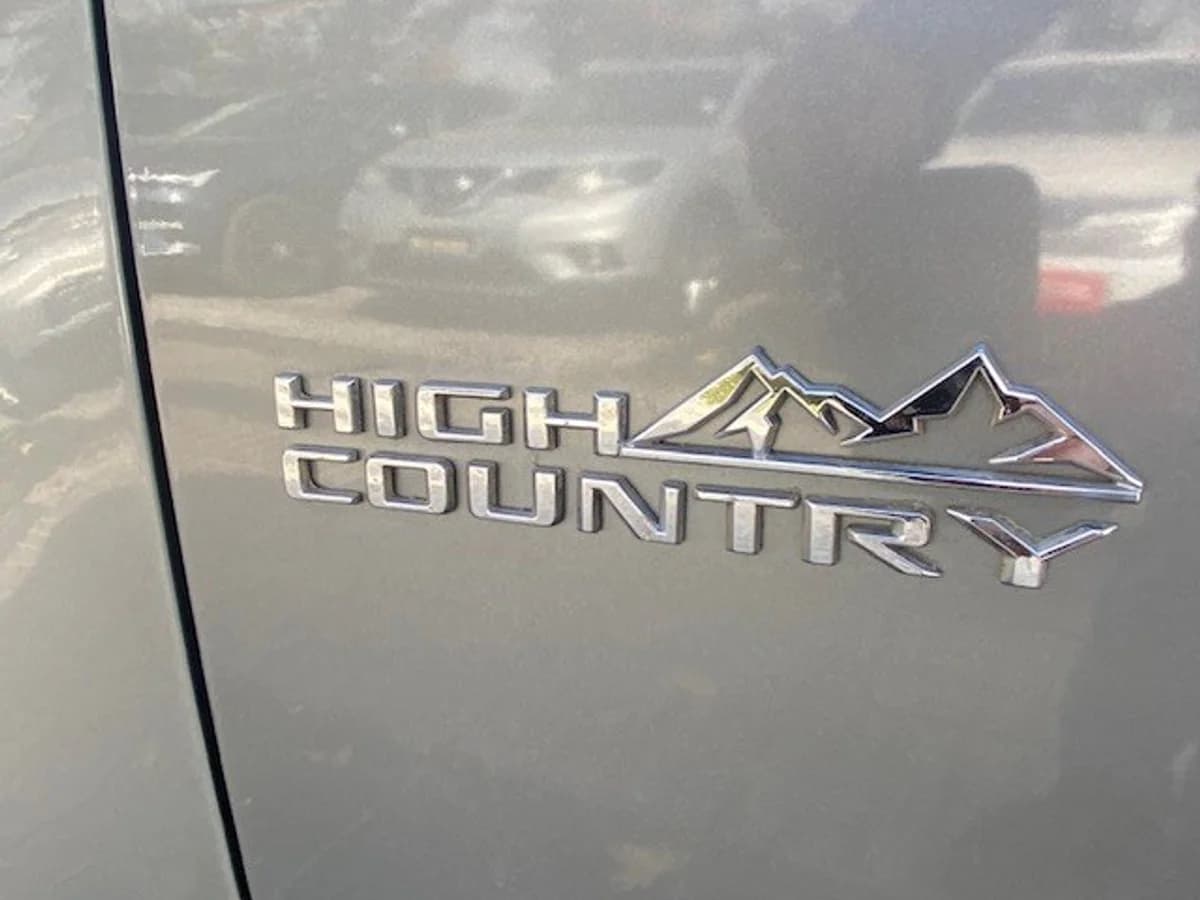 CHEVROLET COLORADO 2.8TD HC AT Awd. 2025 - Imagen 3