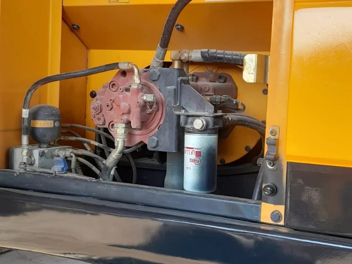 HYUNDAI ROBEX 220 2018 - Imagen 10
