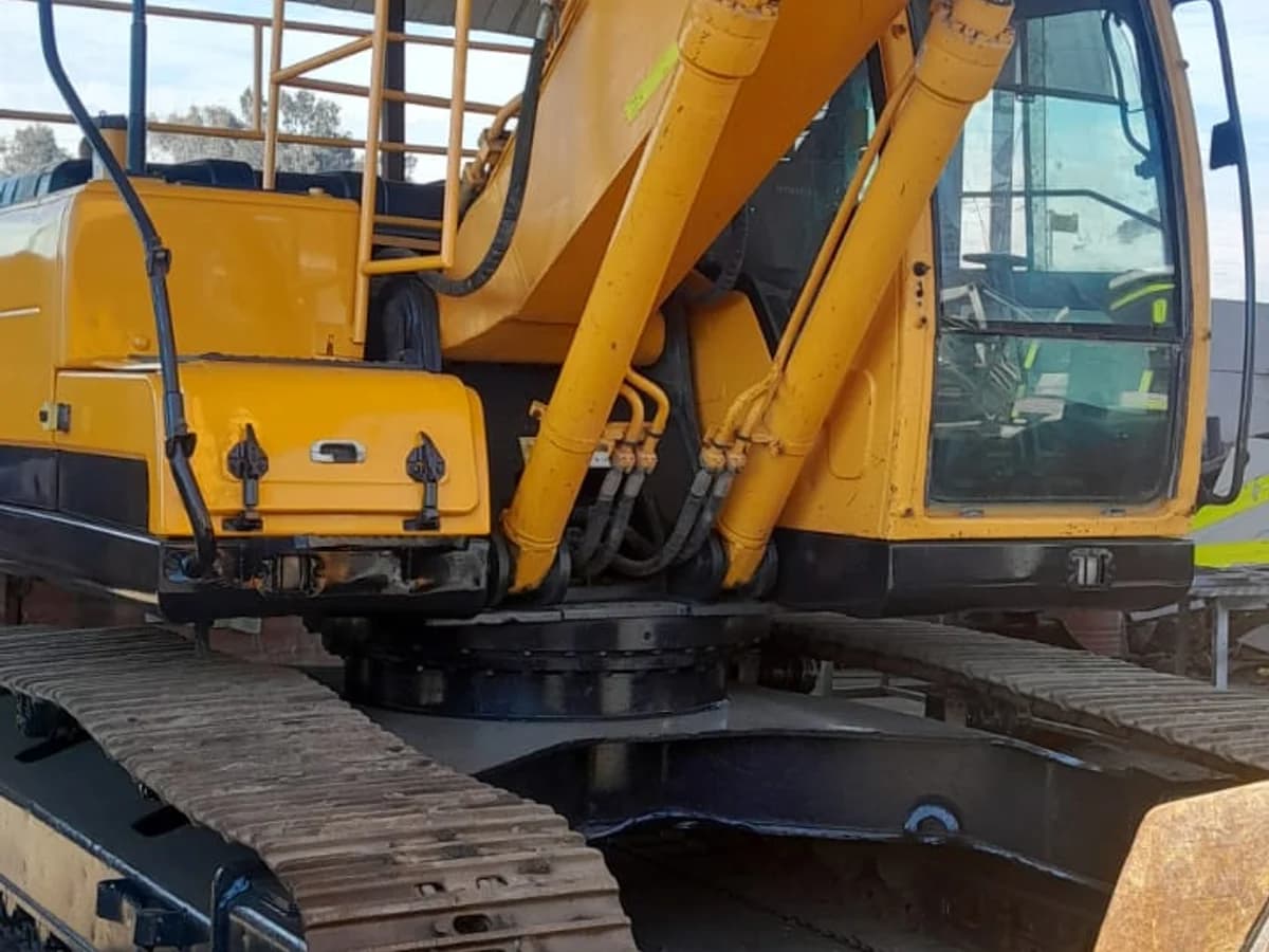 HYUNDAI ROBEX 220 2018 - Imagen 5