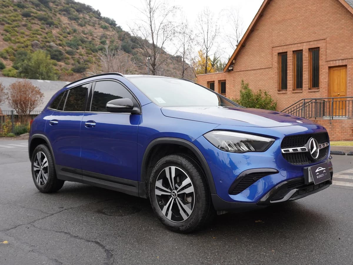 MERCEDES BENZ GLA 200 HB 1.6 AUT Progressive AT 2025 - Imagen 3