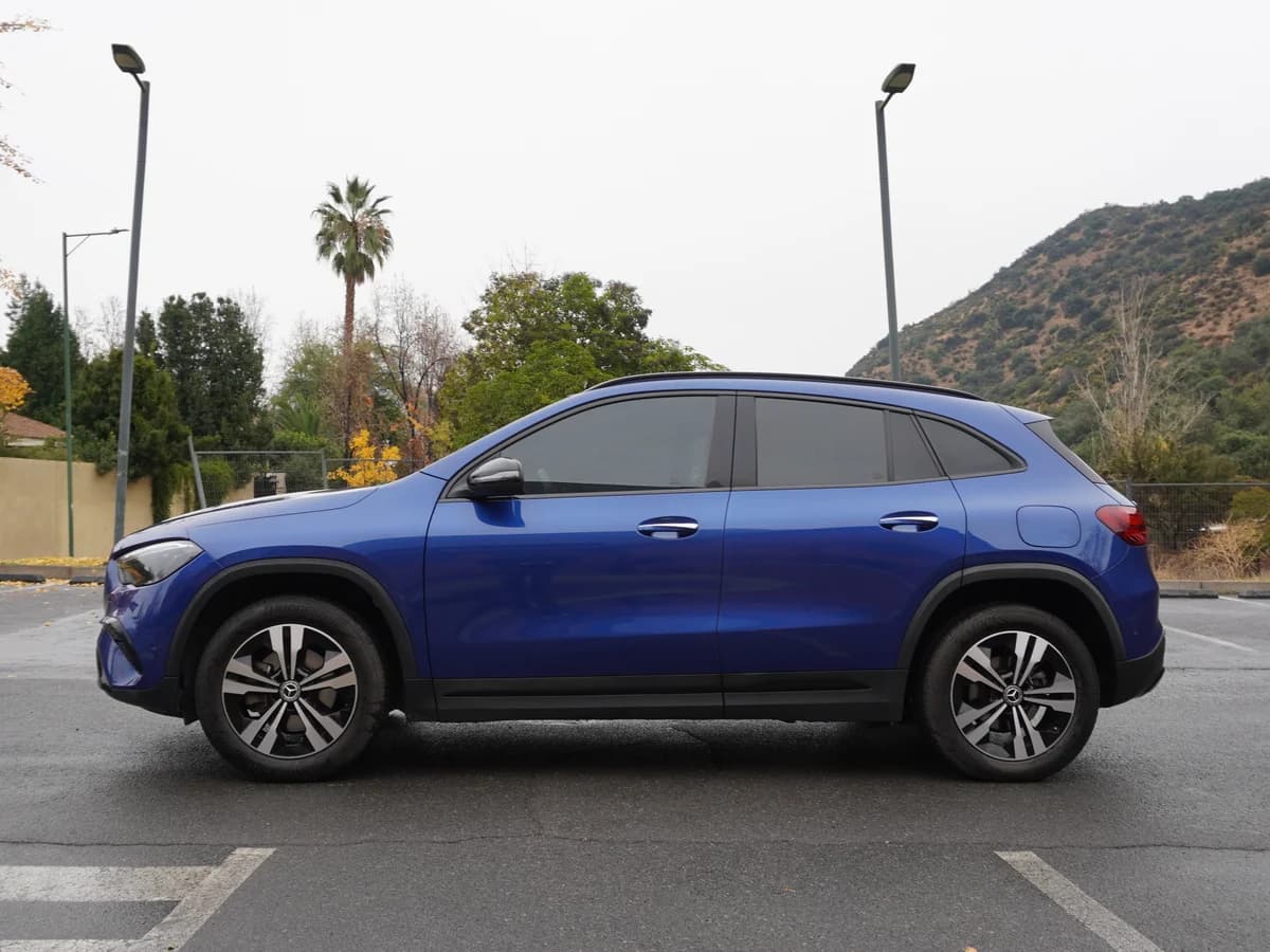 MERCEDES BENZ GLA 200 HB 1.6 AUT Progressive AT 2025 - Imagen 8