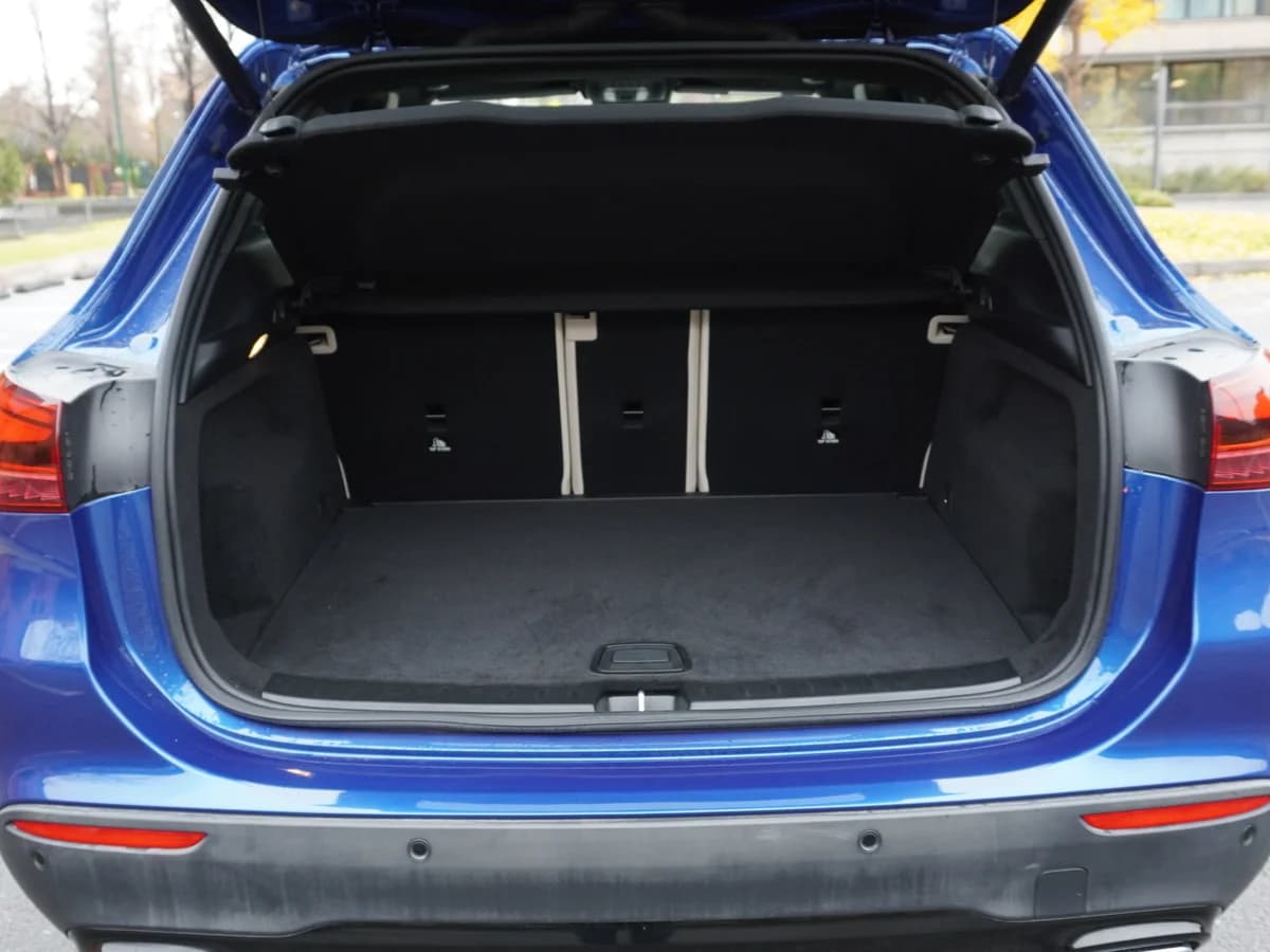 MERCEDES BENZ GLA 200 HB 1.6 AUT Progressive AT 2025 - Imagen 16