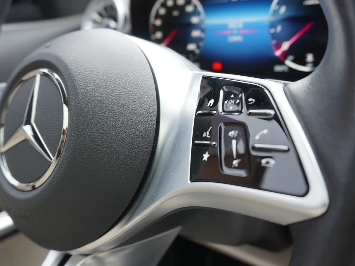 MERCEDES BENZ GLA 200 HB 1.6 AUT Progressive AT 2025 - Imagen 25