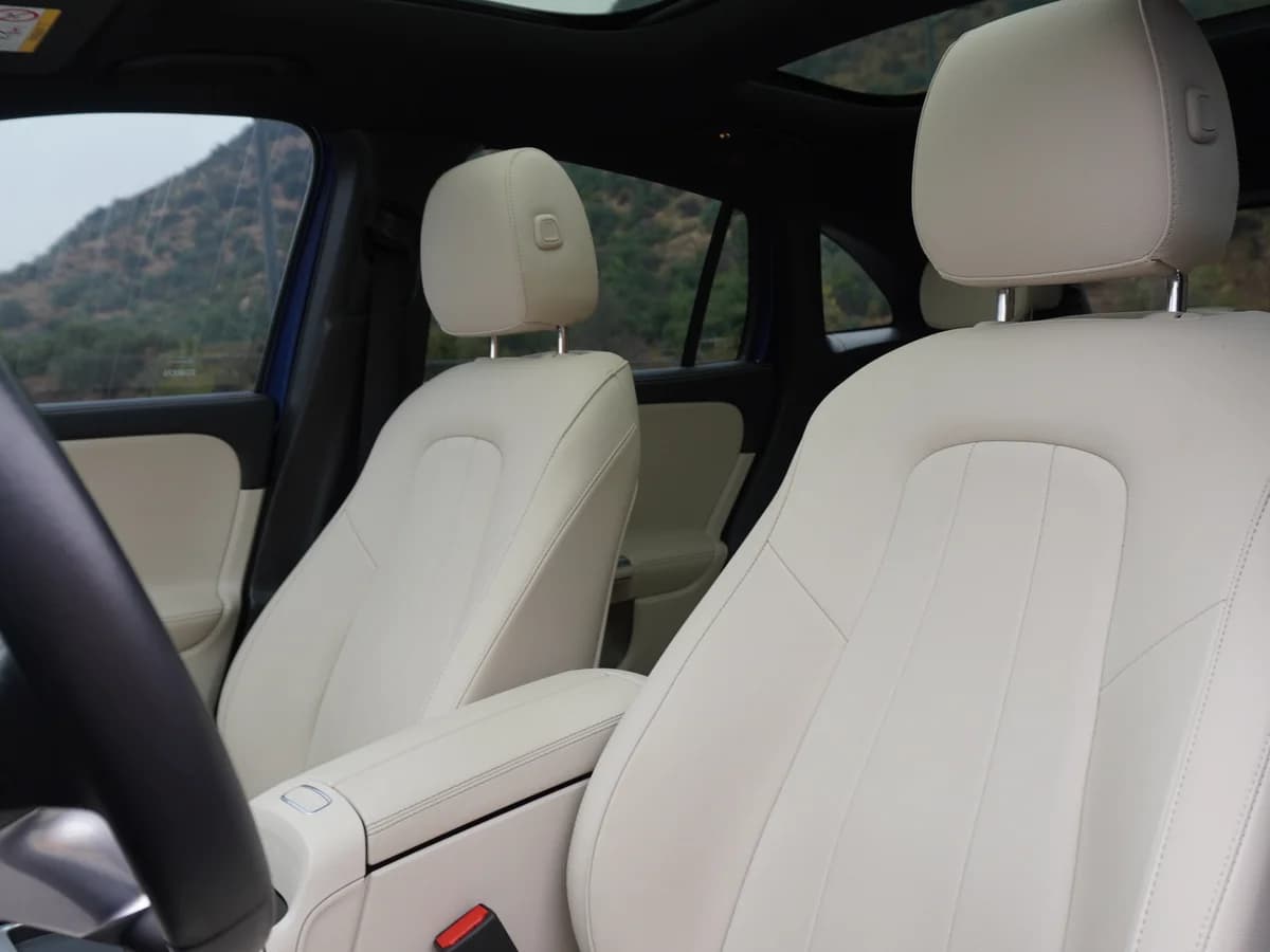 MERCEDES BENZ GLA 200 HB 1.6 AUT Progressive AT 2025 - Imagen 26