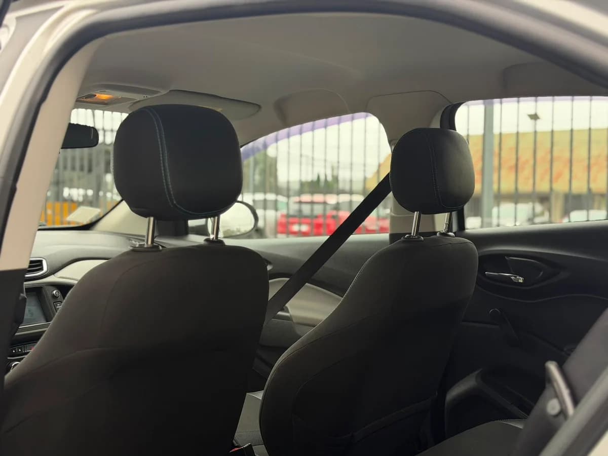 CHEVROLET Onix LT 1.4 MT 2020 - Imagen 9