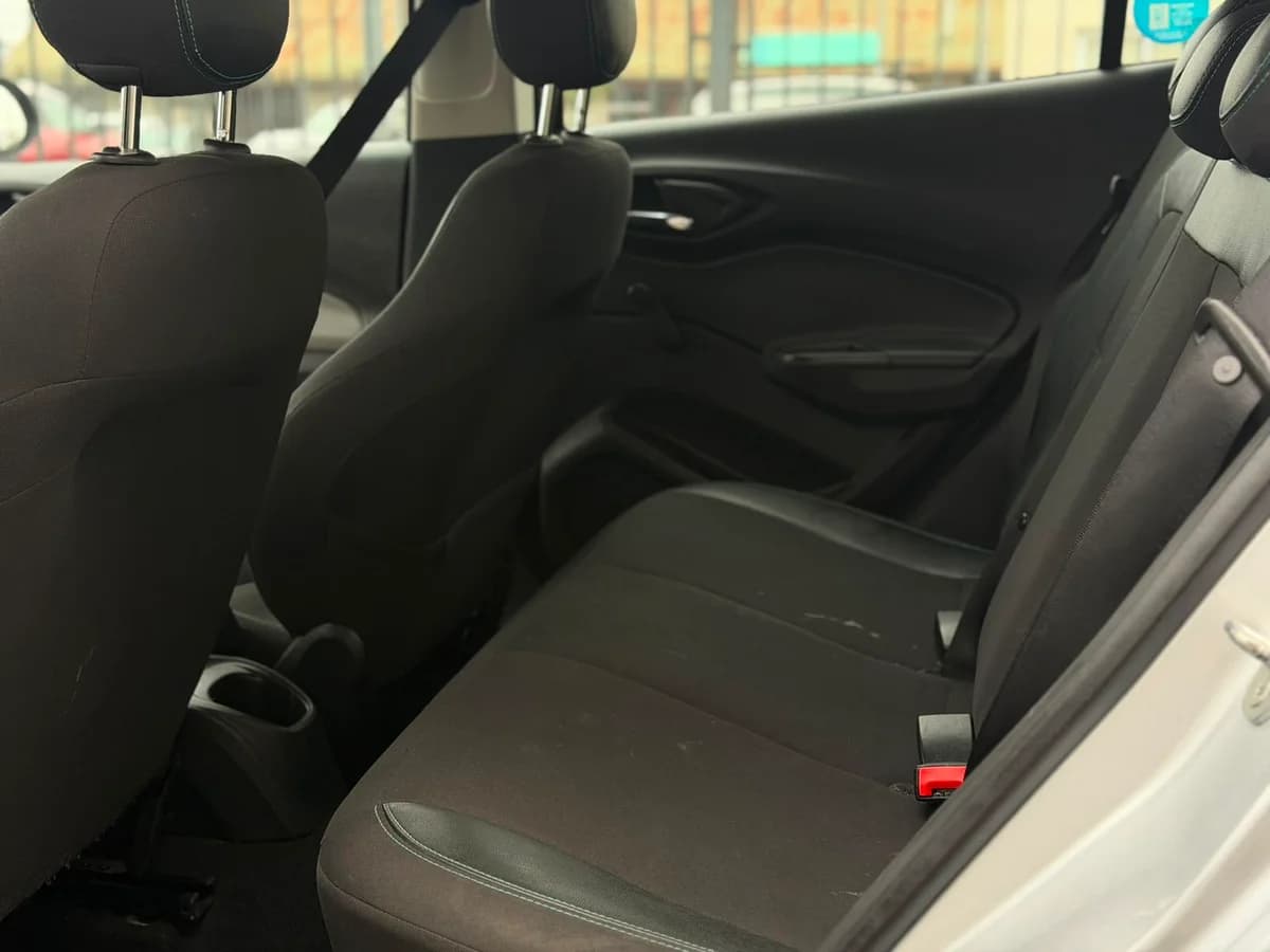 CHEVROLET Onix LT 1.4 MT 2020 - Imagen 10