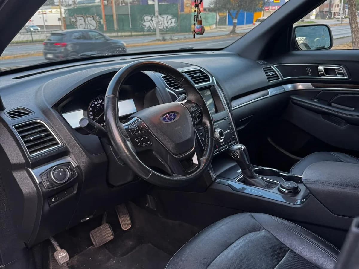 FORD EXPLORER LTD 4X4 2.3 AUT . 2019 - Imagen 8